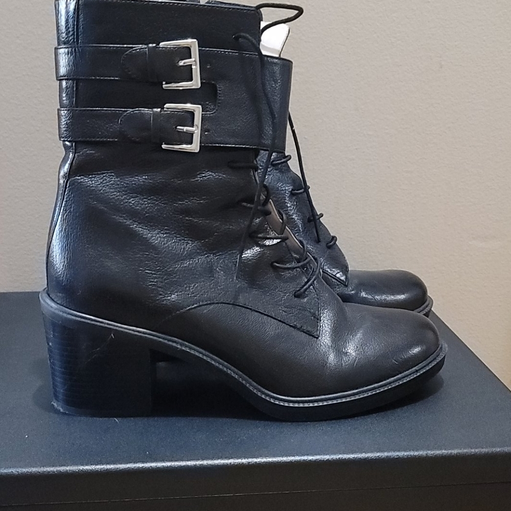 Nine West bootie